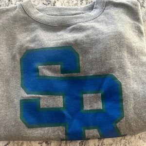 Salve Regina University crewneck sweatshirt Size S